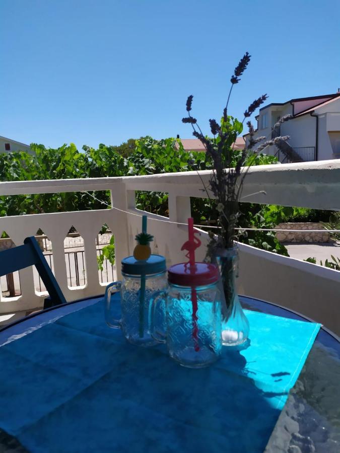 Cozy Apartments Danica Novalja - Ground Floor 외부 사진